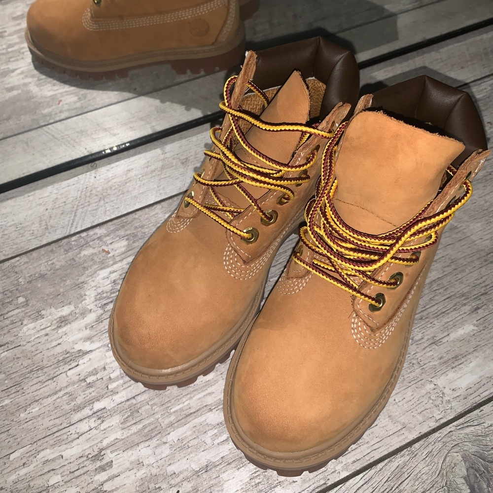 Wheat Timberlands Little Kids’ Shoe
